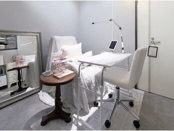 アールエイチネイル(ЯH nail)