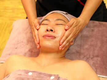 嘉楽 カラク/〔フェイシャル〕自然と小顔へ♪