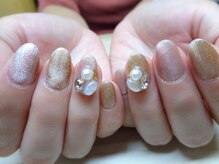 アミュリー ネイル アトリエ(Amury nail atelier)/メタリック マグネット アシメ