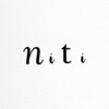 ニーティー(niti)ロゴ