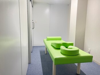 アポロ鍼灸マッサージ接骨院/施術室2