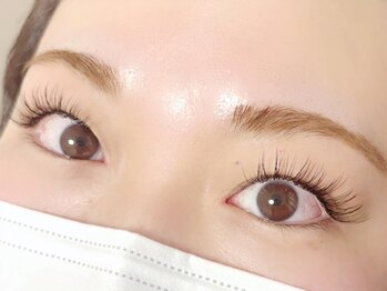 ライクミーアイラッシュ(Like me eyelash)の写真/お客様の“なりたい目元”を一緒に叶える♪フラットラッシュ/ボリュームラッシュ/バンドロックなど種類多数