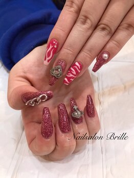 エスフィーネイルサロン ブリーユ(Esfy nailsalon Brille)/アシメネイル