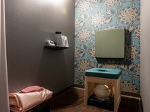 エーニョ(A-Nyo)/サロン内観