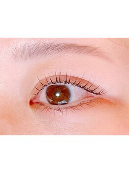 ナチュラル上品な目元にしたい