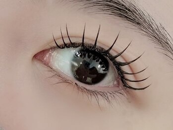 ビーナスフォート 西広島店の写真/【業界最新!LEDエクステ】120本¥7000☆光で硬化する"スピード&持続力"を極限まで追求した新技法◎