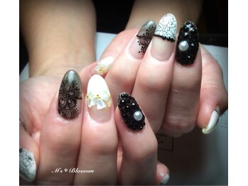 ネイルサロンアンドスクールエムズブロッサム(Nailsalon & school M's Blossom)/アートやり放題コース