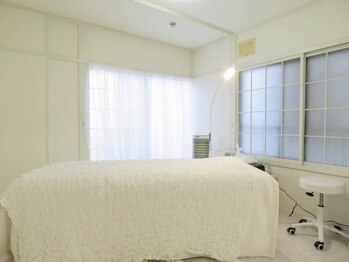 アイハーブスキン(Eye herb skin)/2名同時施術可能◎ベット