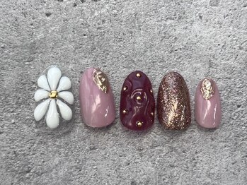 グロウ ネイル(GLOW×NAIL)/アート定額 2024年　1月