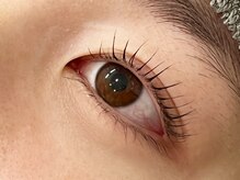 ニア(Near)の雰囲気(毎日のメイク時短◎鏡を見るのが楽しみになるまつ毛へ☆)