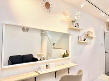 ベルラ(Bellela)の雰囲気（グレージュの柔らかい色味で統一しあたたかくて居心地のいい空間）