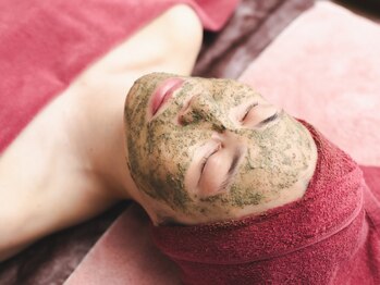 シュエット/REVIハーブピーリング