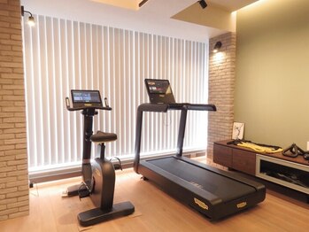 ボルテージ マーキュリー 湯島本郷店(Voltage Mercury)の写真/完全貸切×高級マシンで叶える、理想のボディメイク★経験を積んだトレーナーによるパーソナルがオススメ◎