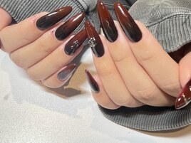 ダーク＆クールネイル