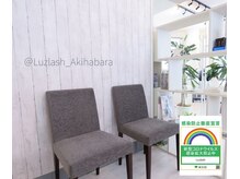 ルースラッシュ 秋葉原店(Luzlash)の雰囲気（店内は明るい解放的な空間です）