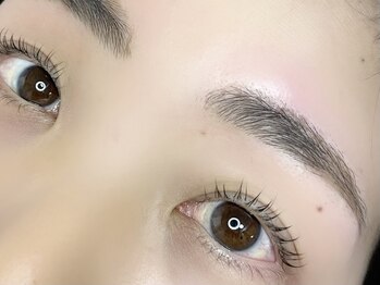 シェキ(sheki)/上下まつ毛パーマ×アイブロウ