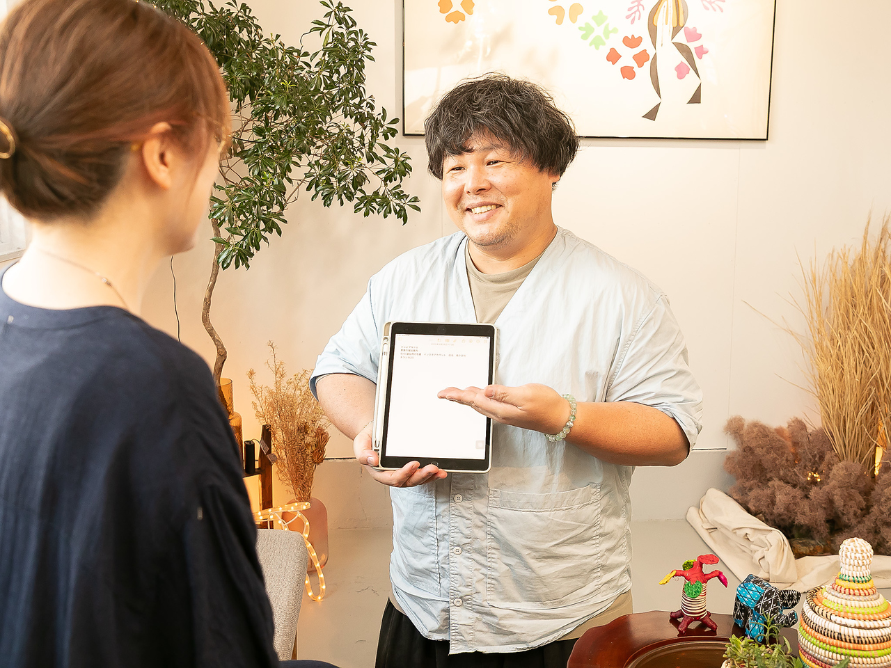 こりほぐし 図書館前の雰囲気(できる限りで結構ですしっかりお伝えくださいね)