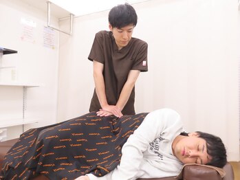 北千住中央整骨院の写真/全身整体×ストレッチ・ヘッドスパで極上の軽さに♪慢性疲労・首肩こり・眼精疲労をプロの技術で徹底ケア！
