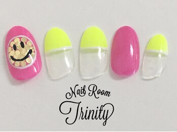 ネイルルーム トリニティ(Nail Room Trinity)/150種類以上選べるアート付