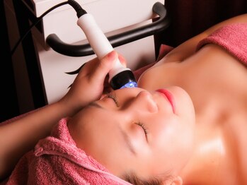 沐蘭(ムーラン)/ハイパーナイフでリフトUP◎