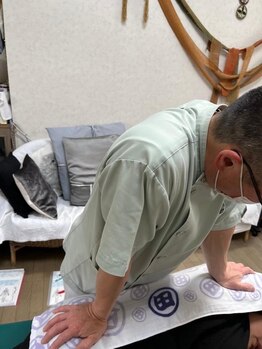 カイロプラクティック リズム/往診の様子～施術