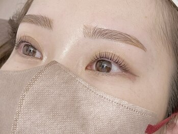 ユノ(Juno)の写真/丁寧なカウンセリング×高技術力で大人女性に支持される実力派人気サロン♪ワンランク上の自然なお目元へ☆