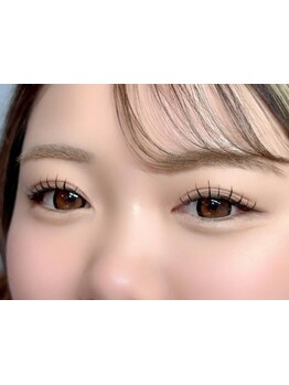 ナチュラル上品な目元にしたい