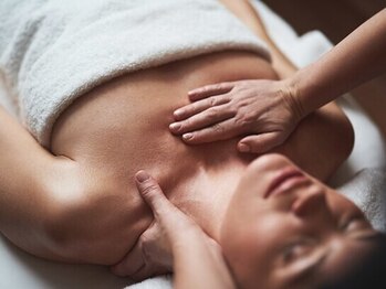 阿里郎 アリラン リラクゼーションの写真/低価格×高技術で選ばれる実力派サロン★もみほぐし30分＋足つぼ30分＋ヘッドorハンド10分　計70分￥3800