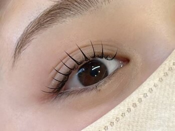 ラミュー(La mue.)の写真/LEDの光で固める最新LEDフラットエクステ『レディラッシュ』導入♪常識を覆す新技術で持ちの良さが段違い♪