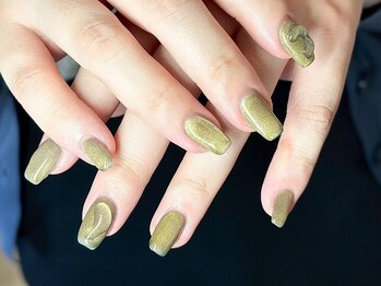 ヌル ネイル 堀江(NURU NAIL HORIE)/カーキゴールドニュアンス★