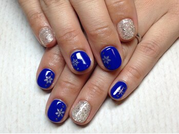 ラウト デコレーションアンドネイルサロン(Lauto Decoration&Nail Salon)/ブルー雪の結晶ネイル