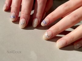 キラキラシェルネイル