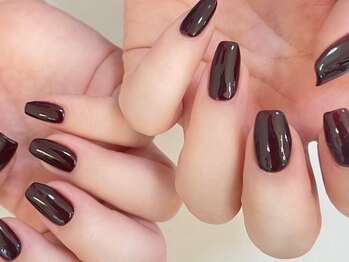 ラシル 袋井店(racil)の写真/【美爪ワンカラー￥4480】シンプルこそ技術が光る。丁寧なケアとフォルム形成で魅せる上品な指先