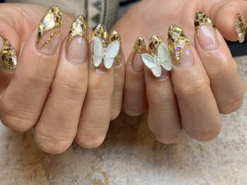 ネイル スタジオ イナンナ(Nail Studio INANNA)/バタフライパーツ