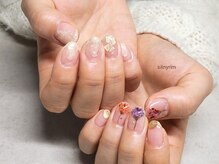 シルニー リム(Silny rim)/アシンメトリーニュアンスネイル