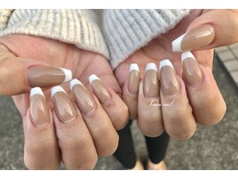 ベースカラー＋フレンチネイル