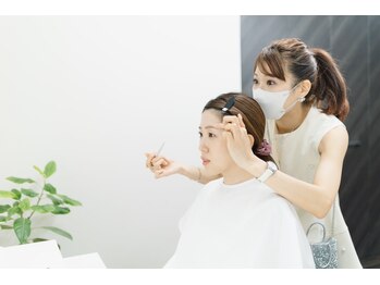 アカヌケ屋(akanuke屋)/ベースや眉のお悩みにも対応！