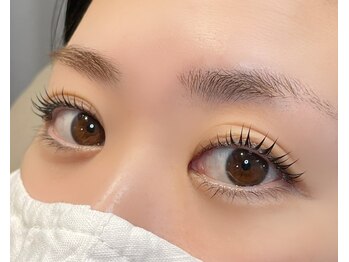 リブ(Lib)/ラッシュリフト束感まつ毛パーマ