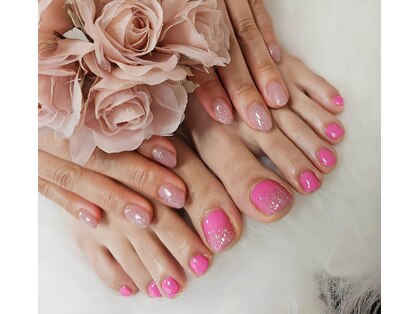 チカネイルミライ(Chika Nail ☆MIRAI★)の写真