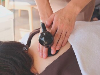 フィデル(fidele)の写真/頑固な首・肩を温めながらじっくりほぐし、血流促進＆可動域UP！デスクワークやスマホ疲れの解消に◎