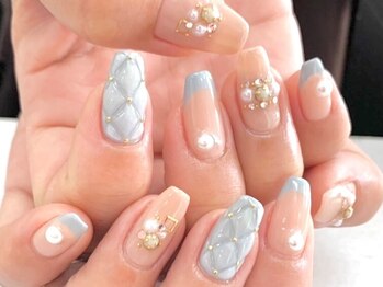 ネイルサロン アムゥ(a.muu)の写真/色・デザイン・フォルムすべてにこだわり、可愛いを"ギュッ"と詰め込んだあなただけの理想NAILに＊