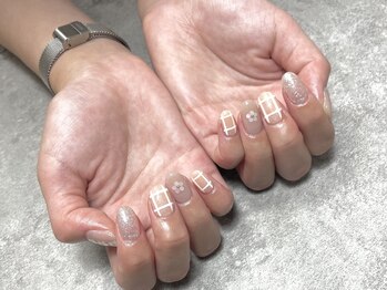 レイア(Leia)/チェックネイル