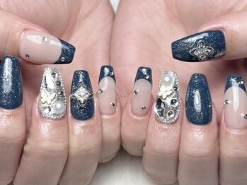 ウェーブ(WAVE)の写真/【持ち込みデザインOK】ネイリスト技能検定1級の技術力で貴方の指先を理想のデザインに仕上げます！！