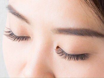 ビューティーサロン ココ 桑名店(COCO)の写真/【アイブロウラミネート(眉毛パーマ)×眉waxが初回¥4900】注目度の高い最強"眉毛ケア"で垢抜け度UP!!