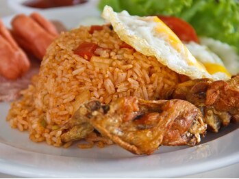 アジアンリラクゼーション ヴィラ 大橋店(asian relaxation villa)/タイ料理:カオパットアメリカン