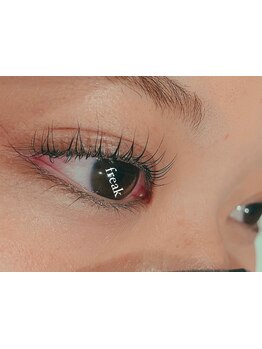 ナチュラル上品な目元にしたい