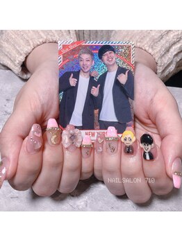 ナナイチゼロ(710)/芸人さんネイル♪