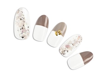 プラスネイル 北千住東口店(PLUS NAIL)/【558】シェル×フレンチ¥7,139