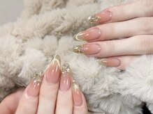 Best Nail 銀座店【ワンホンネイル・スカルプ・パラジェル・上品ジェルネイル】/長さ出しチークマグネット