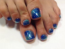 ラウト デコレーションアンドネイルサロン(Lauto Decoration&Nail Salon)/キラキラブルーフットネイル